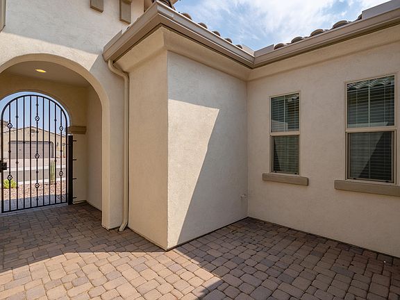 3rd image of 9207 W Robin Ln