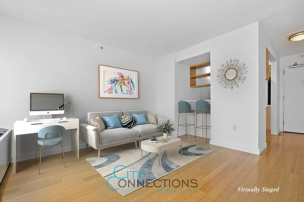 Rented by City Connections Realty | media 2