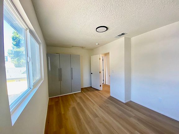 3rd image of 11122 Hartsook St #11122