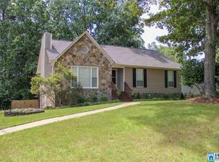 2421 Tahiti Ln, Alabaster, AL 35007