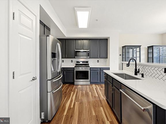 3rd image of 14636 Shelford Way
