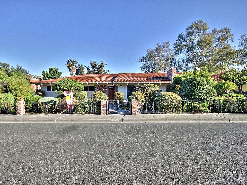 1st image of 2625 Sunnycrest Ct