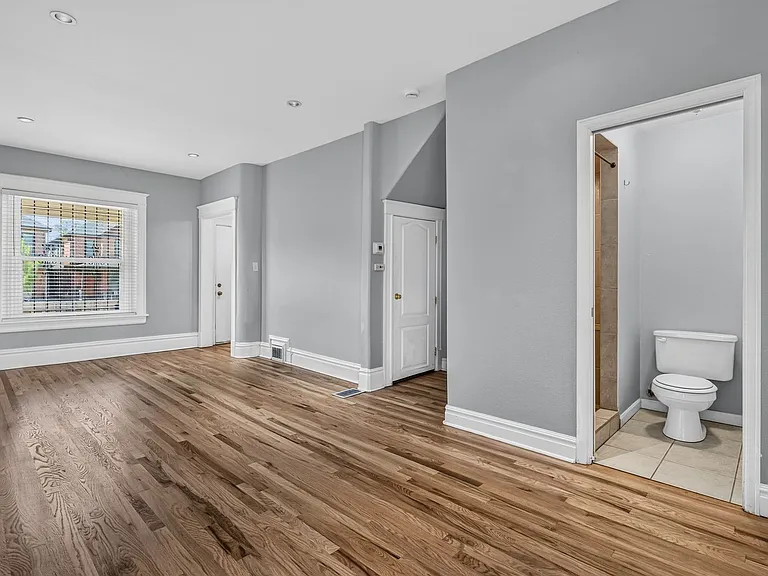 3030 Stout St — Photo 10