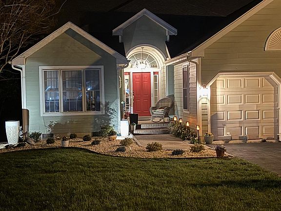 2nd image of 239 Lakeside Dr