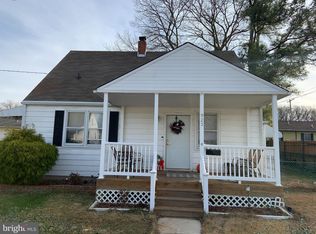 925 Kinwat Ave, Baltimore, MD 21221