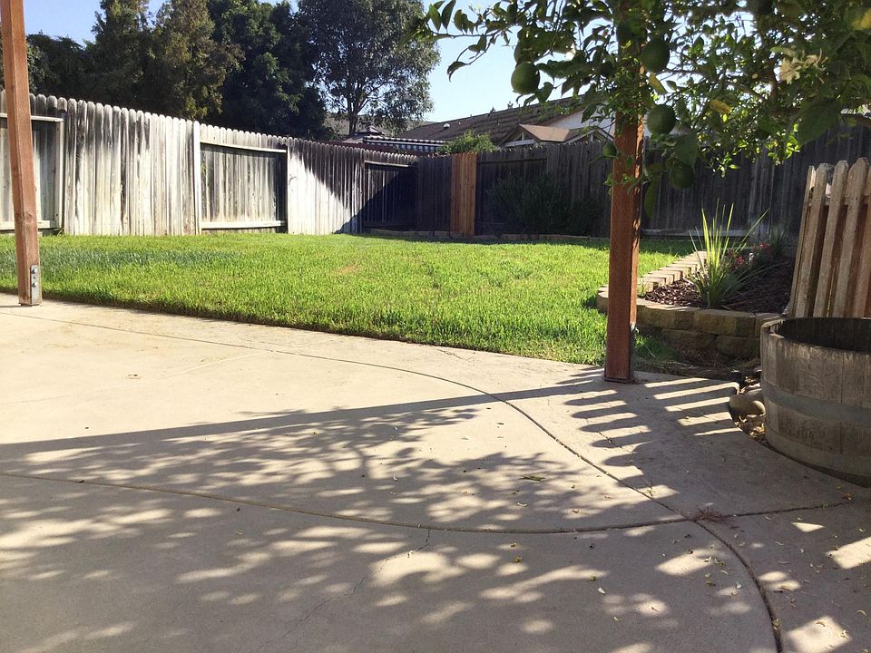 1st image of 622 Hillcrest Dr