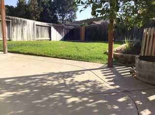 622 Hillcrest Dr, Camarillo, CA 93012