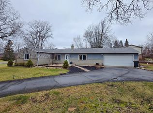 2287 Strader Dr, West Bloomfield, MI 48324
