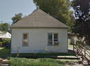 2803 S 24th St, Saint Joseph, MO 64503