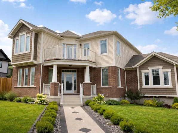 697 Doon South Dr, Kitchener, ON N2P 0H5