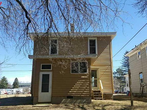 3rd image of 406 Truman Ave