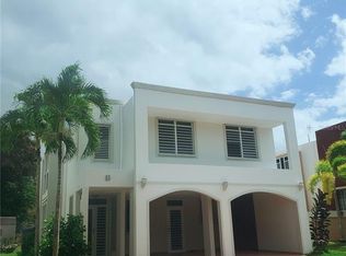 B5 Almendro, Rio Grande, PR 00745