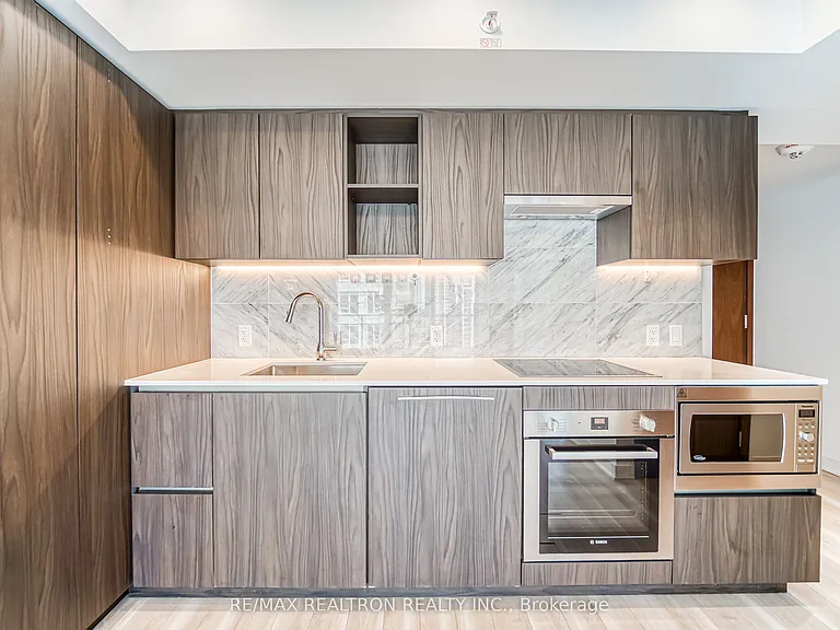 17 Bathurst St #2603 — Photo 14