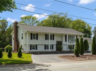 11 Set N Sun Dr, Scituate, RI 02831