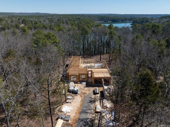 55 Sencillo St, Greers Ferry, AR 72067