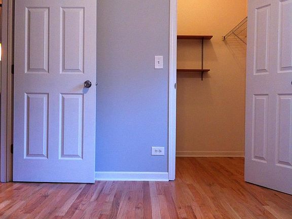 4th image of 1510 N Elk Grove Ave Unit 3