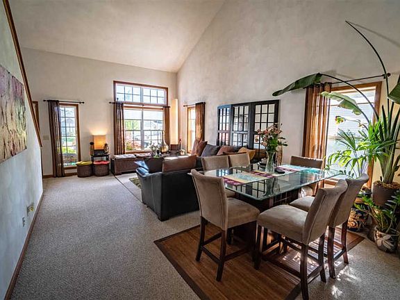 4th image of 7354 Ashton Villa