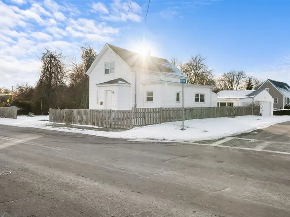 419 Laurel St, Fall River, MA 02724