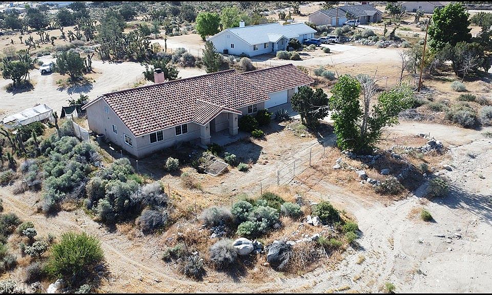 1st image of 10685 Crystal Air Rd