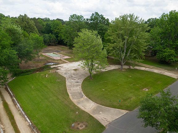 3rd image of 2792 Meadowood Dr