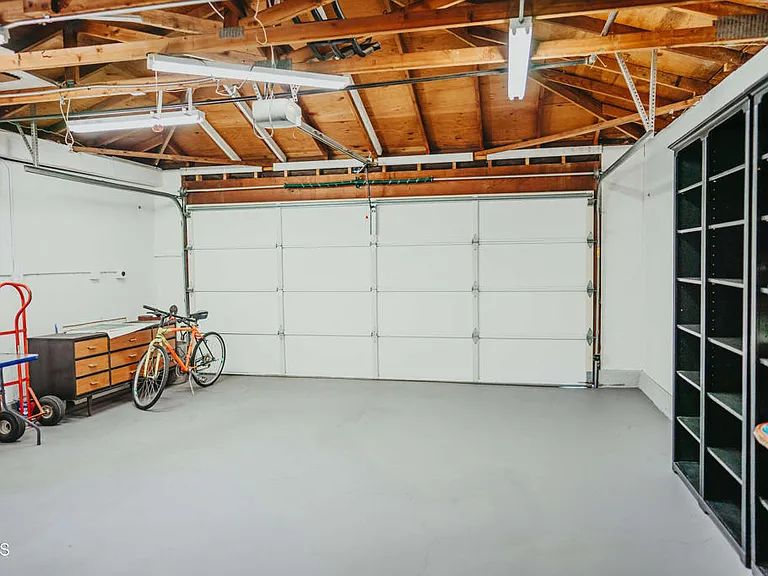 7314 Wallaby St — Photo 47