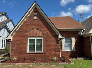 6932 Snyder Rd, Memphis, TN 38141