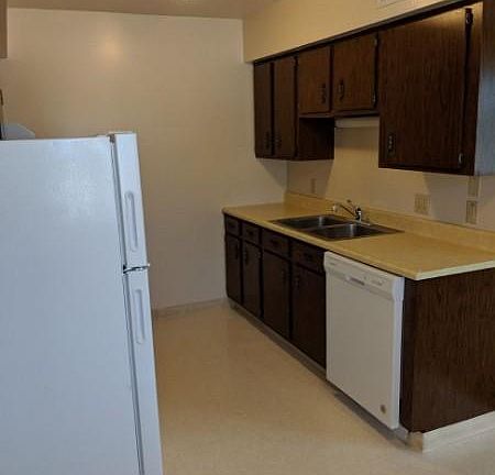3rd image of 6166 Normandy Dr APT 4