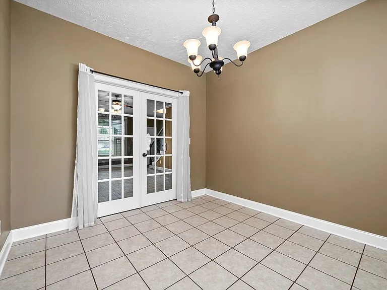 1170 Dygert Ct — Photo 10