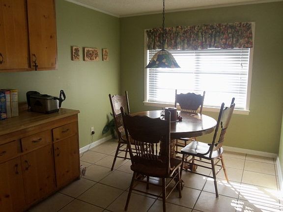 2nd image of 708 Diane Ave
