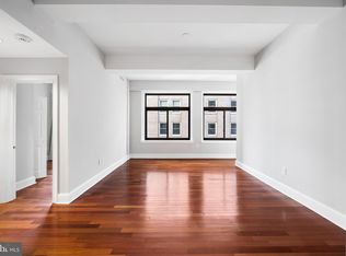 1500 Chestnut St APT 18F, Philadelphia, PA 19102