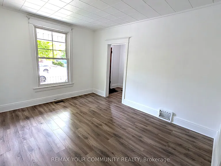 186 Roslin Ave #M4N-1Z6 — Photo 3