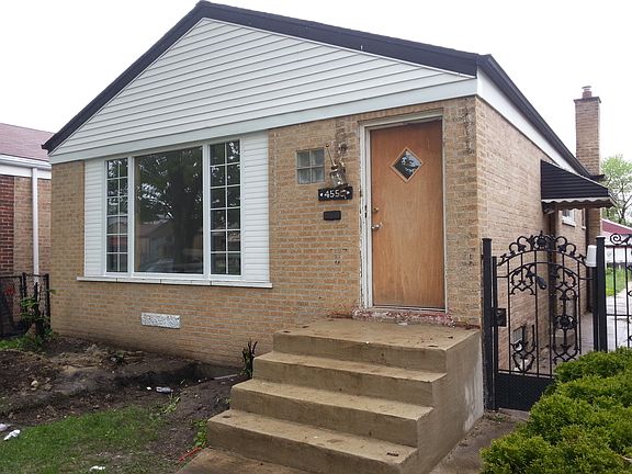 2nd image of 4555 S Leclaire Ave