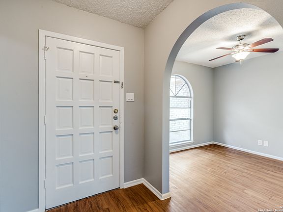 3rd image of 106 Dalewood