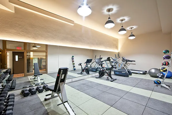 Rented by Compass | media 19