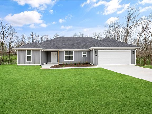 2nd image of 26 Cannich Dr