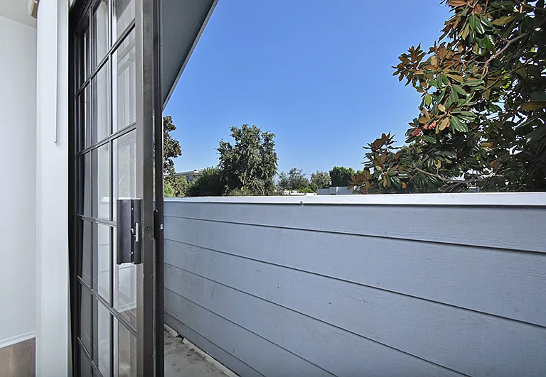 4235 Whitsett Ave #201 — Photo 26