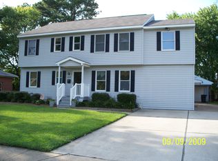 4008 W Weaver Rd, Hampton, VA 23666