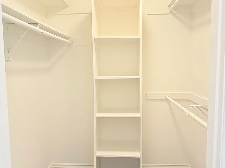 8715 Burton Way - Urban Feel Charming 2 bed 2 bath — Photo 16