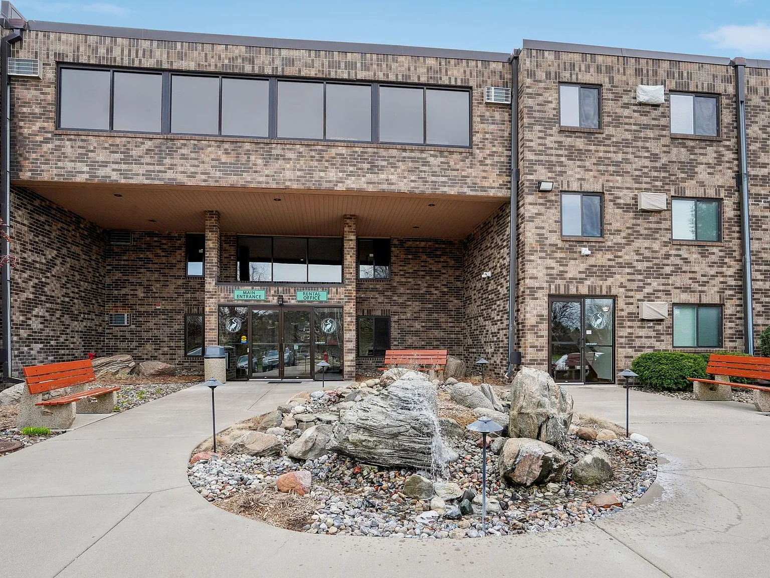 Park Place Apartments in Burnsville — Photo 3