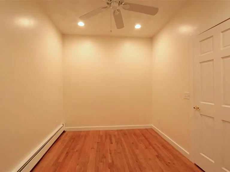 302 Highland Ave #1 — Photo 8