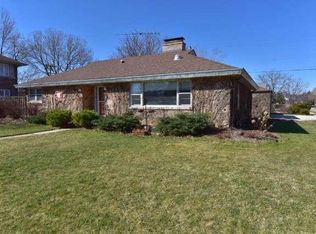 5902 38th Ave, Kenosha, WI 53144