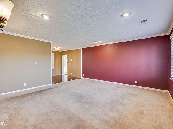 4th image of 1500 Woodmont Dr