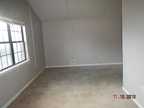 4th image of 757 Hickory Oak Holw
