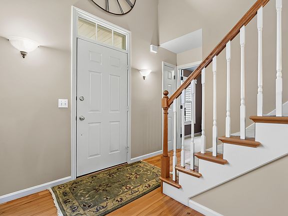 2nd image of 6732 Bay Ridge Rd