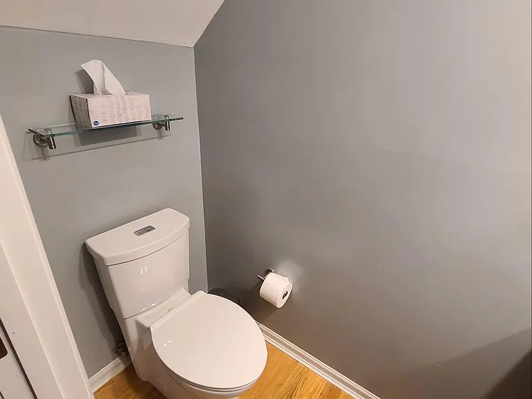 241 Hastings St — Photo 24