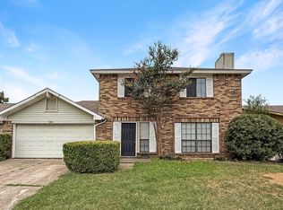 3304 Forest Creek Dr, Fort Worth, TX 76123