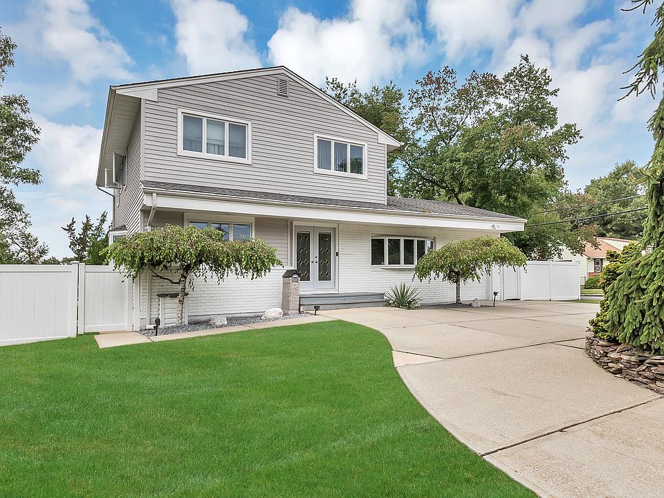 1st image of 432 Higbie Ln