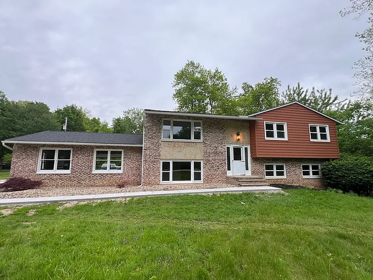 8335 Shepard Rd — Photo 30