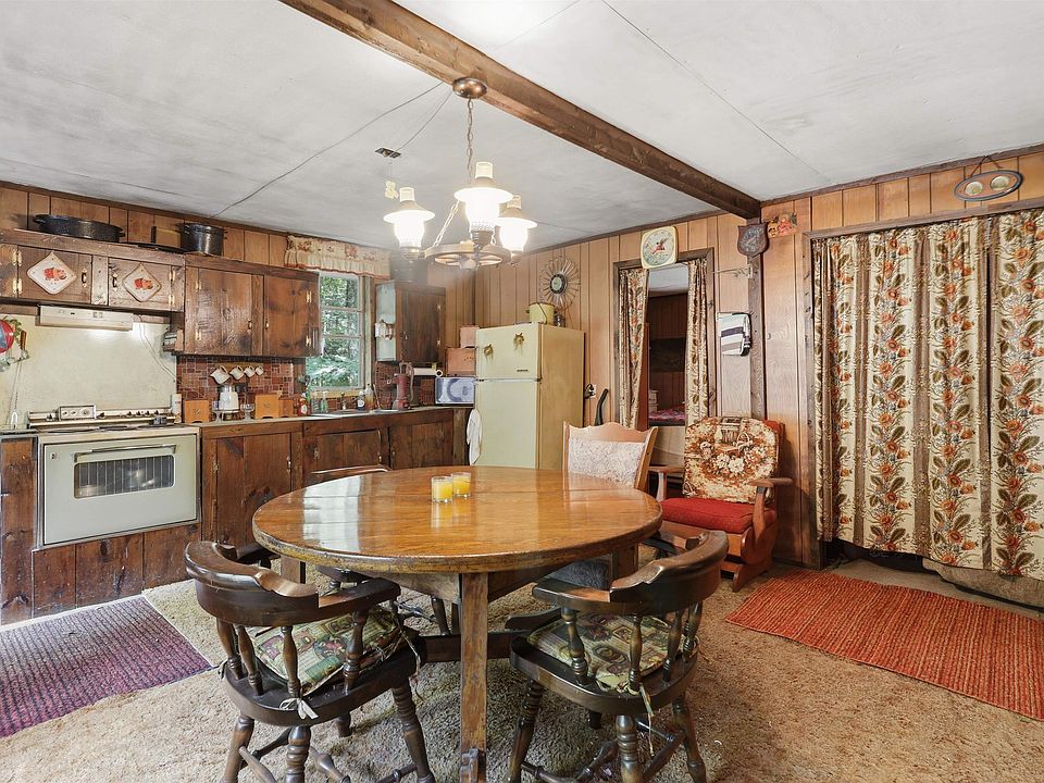 4th image of 74 Stoddard Beach Road