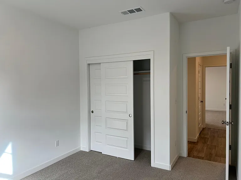 9634 Maple Terrace Ln — Photo 11
